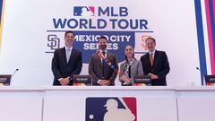 Chris Marinak, jefe de operaciones de la MLB; Erik Greupner, presidente de los Padres; Larry Baer, presidente de los Giants y Claudia Sheinbaum, Jefa de Gobierno de la Ciudad de México.