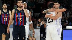 El Real Madrid celebra el título de la Supercopa ACB ante los cariacontecidos rivales del Barça.