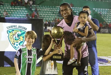 Luego de salir de La Máquina, Huiqui no encontró estabilidad y pasó por varios equipos de la Primera División y Liga de Ascenso hasta que colgó los botines en 2016. Actualmente se preprara para ser entrenador en un futuro