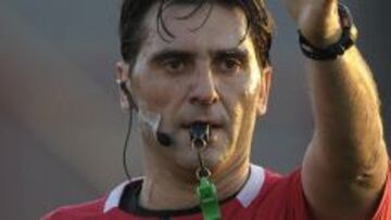 El árbitro Darío Ubriaco será el encargado de pitar la final de la Copa Libertadores 2015.