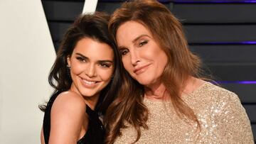 Kendall Jenner y Caitlyn Jenner asisten a la Vanity Fair Oscar Party 2019 organizada por Radhika Jones en Wallis Annenberg Center for the Performing Arts el 24 de febrero de 2019 en Beverly Hills, California.