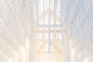 No es IA: la iglesia más extraña y ecológica del planeta se encuentra en China y es una maravilla arquitectónica