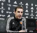 Neville: "Tenemos que volver a Mestalla con posibilidades"