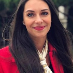 Alessia Enríquez, la traductora que desató pasiones en la presentación de Ribéry