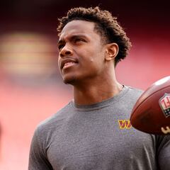 Eagles acquire WR Jahan Dotson from Commanders