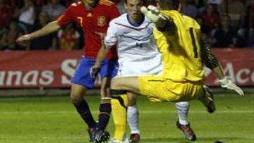<b>GOLAZO. </b>Canales marcó, de tacón y con la derecha, el primer gol de España ante los holandeses, que sirvió para abrir la lata.