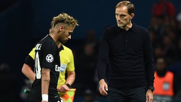 El entrenador del PSG, Thomas Tuchel, con Neymar Junior durante un partido.