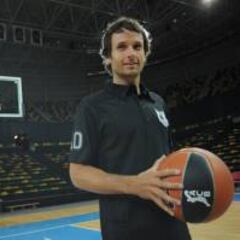 Raúl López se despide en el Palacio de la afición del Madrid