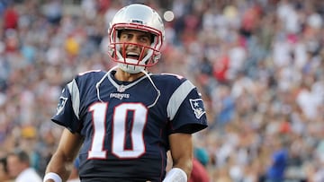 FOXBORO, MA - AUGUST 11: Jimmy Garoppolo #10 of the New England Patriots reacts before a preseason game with the New England Patriots at Gillette Stadium on August 11, 2016 in Foxboro, Massachusetts.   Jim Rogash/Getty Images/AFP
 == FOR NEWSPAPERS, INTERNET, TELCOS &amp; TELEVISION USE ONLY ==