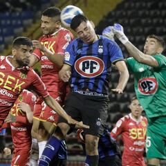 El insólito autogol que sólo vio el arbitro