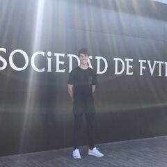 Aritz Elustondo: "Ojalá el líder pinche en el Reale Arena"