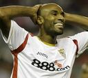 Kanouté renueva con el Sevilla hasta 2012