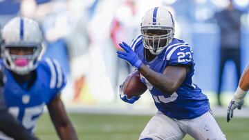 ¡Al fin! Frank Gore jugará en su Florida natal para los Dolphins