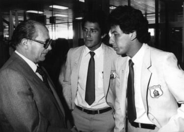 Betancourt fue el referente de la generación dorada de la selección de Honduras que consiguió la primera clasificación para un Mundial, el de España 82. Su carrera comenzó en el equipo hondureño de Martahon, en el que también decidió jugar antes de retirarse. Pero su carrera no se desarrolló únicamente en su país. Jugó en dos equipos de Estados Unidos (Indiana Hoosier y SL Steamers), incluso también tuvo su oportunidad en el fútbol europeo: el Estrasburgo francés y el Logroñés, en la Segunda División española. El exfutbolista falleció por COVID 19, con 63 años de edad, en San Pedro Sula.