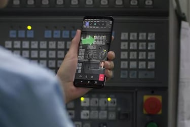 Microsoft convertirá tu móvil en unas Hololens con esta app