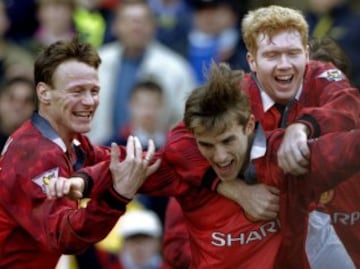Gary Neville, Teddy Sheringham y Paul Scholes en 1998.