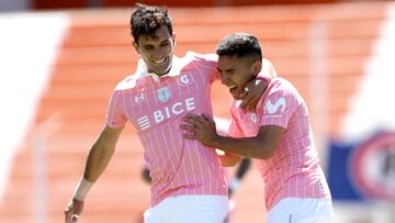 El favorito de Jorge Acuña en la UC: "Será el volante del futuro"