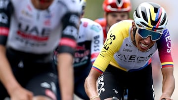 TAGLIACOZZO - MARSIA, ITALY - MAY 16: Egan Bernal of Colombia and Team INEOS Grenadiers crosses the finish line during the 108th Giro d'Italia 2025, Stage 7 a 168km stage from Castel di Sangro to Tagliacozzo - Marsia 1424m / #UCIWT / on May 16, 2025 in Tagliacozzo - Marsia, Italy. (Photo by Dario Belingheri/Getty Images)