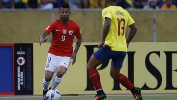 Valencia se estrenó en el partido más triste de la Roja