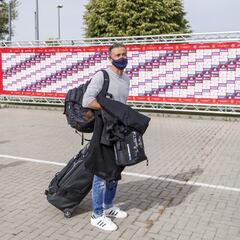 La llegada de los jugadores de la Selección a las Rozas