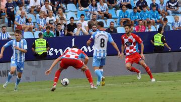 Momento del partido entre el Málaga y el Lugo.