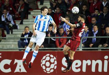 Mikel Oyarzabal con Alexander Gonález.