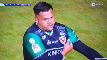 Nico Vargas se fue expulsado y con este gesto enfureció a los hinchas de la UC: “Frío”