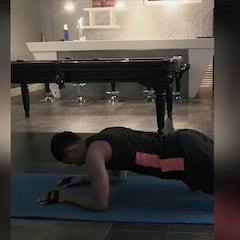 El Rodrygo más personal: machacándose en su casa durante el confinamiento