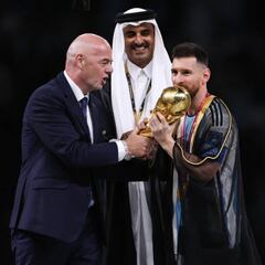 Messi nuestro que estás en los cielos