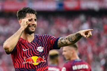 Dominic Szoboszlai, jugador del RB Leipzig, celebra un gol.