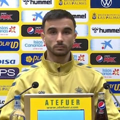 Rober, sobre el 4-3-3: "Para los delanteros es un placer"