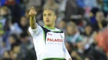 <b>SOLO. </b>El único delantero por ahora..., y puede que no se quede.