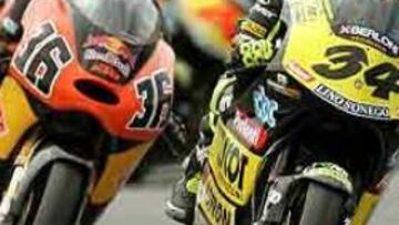 <b>IMPARABLE</B> Dovizioso camina hacia el campeonato en la categoría de 125cc y este domingo contó con la fortuna de la retirada de Barberá.