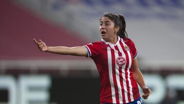 Isabella Guti&eacute;rrez durante un partido de Chivas Femenil