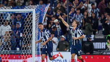 Sergio Canales celebrates his goal 1-0 of Monterrey during the Quarter final first leg round match between Monterrey and Pumas UNAM as part of the Liga BBVA MX, Torneo Apertura 2024 at BBVA Bancomer Stadium on November 28, 2024 in Monterrey, Nuevo Leon, Mexico.