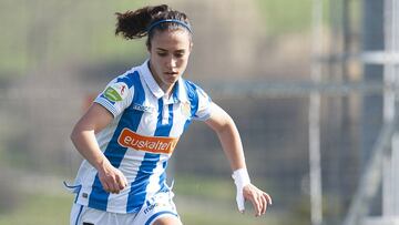 Nahikari, jugadora de la Real Sociedad, durante un partido de la Primera Iberdrola. 