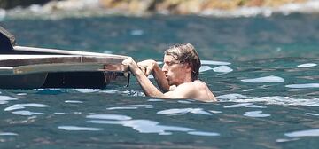 El centrocampista croata del Real Madrid, Luka Modric, se encuentra disfrutando de unas merecidas vacaciones junto a su familia en Portofino, pueblo pesquero ubicado en la costa de la Riviera Italiana, al sudeste de Génova.