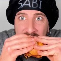 Pone a prueba un bocadillo típico español y con uno de Singapur y emite esta clarísima sentencia