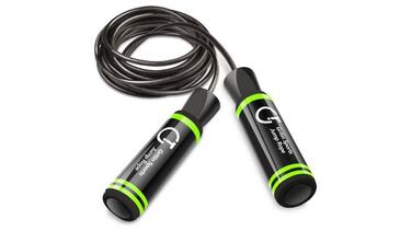Haz ejercicio en casa con estos 10 productos deportivos: de la bicicleta estática a la comba