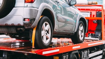 ¿Qué ocurre si se lleva tu coche la grúa mientras estás de vacaciones?