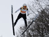 Prevc se impone en los saltos de Sapporo