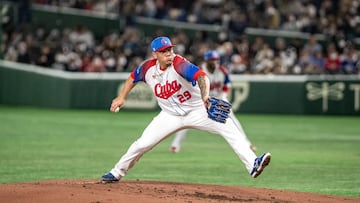 Yariel Rodríguez se desvinculó de la Federación Cubana de Béisbol y abandonó Japón para buscar su sueño de jugar en la MLB.