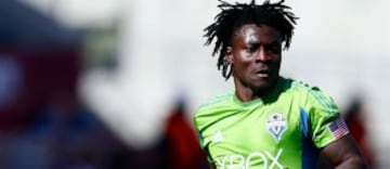 El nigeriano milita en el Seattle Sounders de la MLS. Su pago al año es de 3 millones de dólares. 