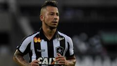 El gran giro que está viviendo Leonardo Valencia en Botafogo