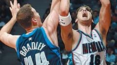 Gasol llevó al triunfo a Memphis ante Nowitzki