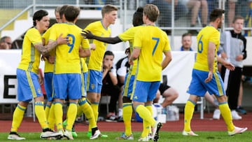 Suecia gana en Estonia (0-3) y depende de sí misma