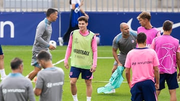 Julián Alvarez y Roro, ante el Leipzig; Sorloth, no