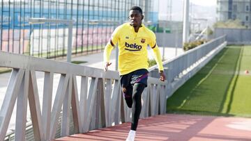 Ousmane Dembélé, en un entrenamiento en solitario con el Barça.