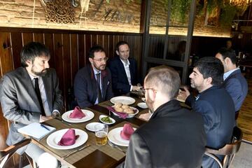 De izquierda a derecha, Juanma Leiva, Miguel Ángel Machado, Jesús David Corral, Jesús Mínguez, Juan Gutiérrez y Juanma Bellón charlaron sobre la situación del tenis de mesa.