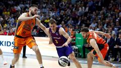 Kevin Pangos, durante el partido